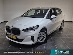 BMW 2-serie Active Tourer - 218i | Wegklapbare trekhaak | Harman/ Kardon Audio