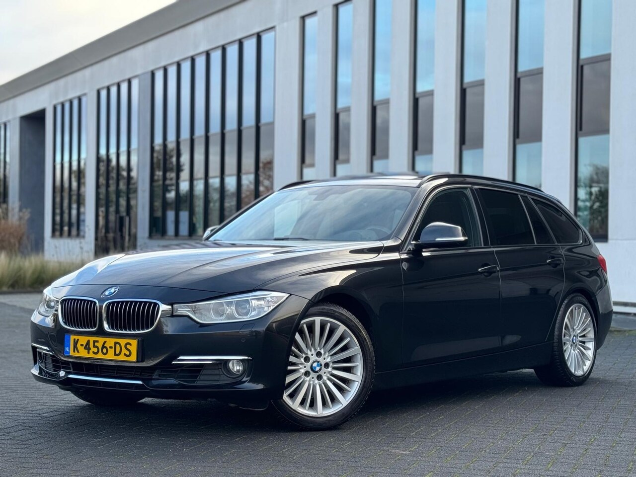 BMW 3-serie Touring - 330d High Executive 330d 259 pk High Executive, panoramadak, head up display, sportzetels, stoelverwarming,vel - AutoWereld.nl