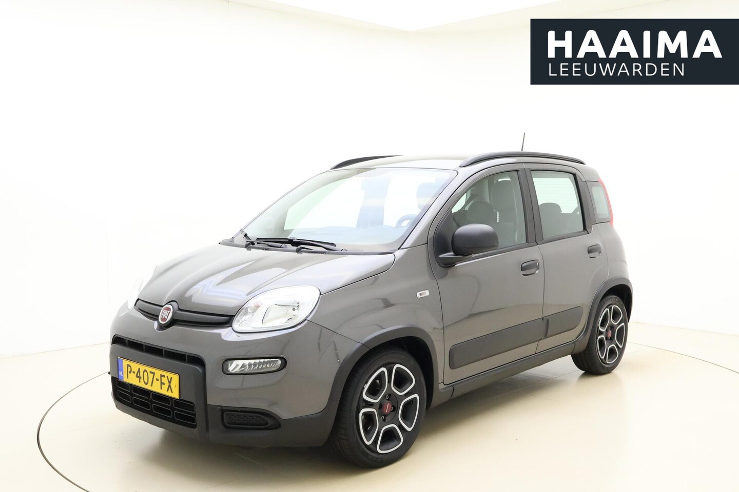 Fiat Panda - 1.0 Hybrid City Life | Navigatie via Carplay | 3 Zitplaatsen | Airco | Dakrails | Hoge ins - AutoWereld.nl