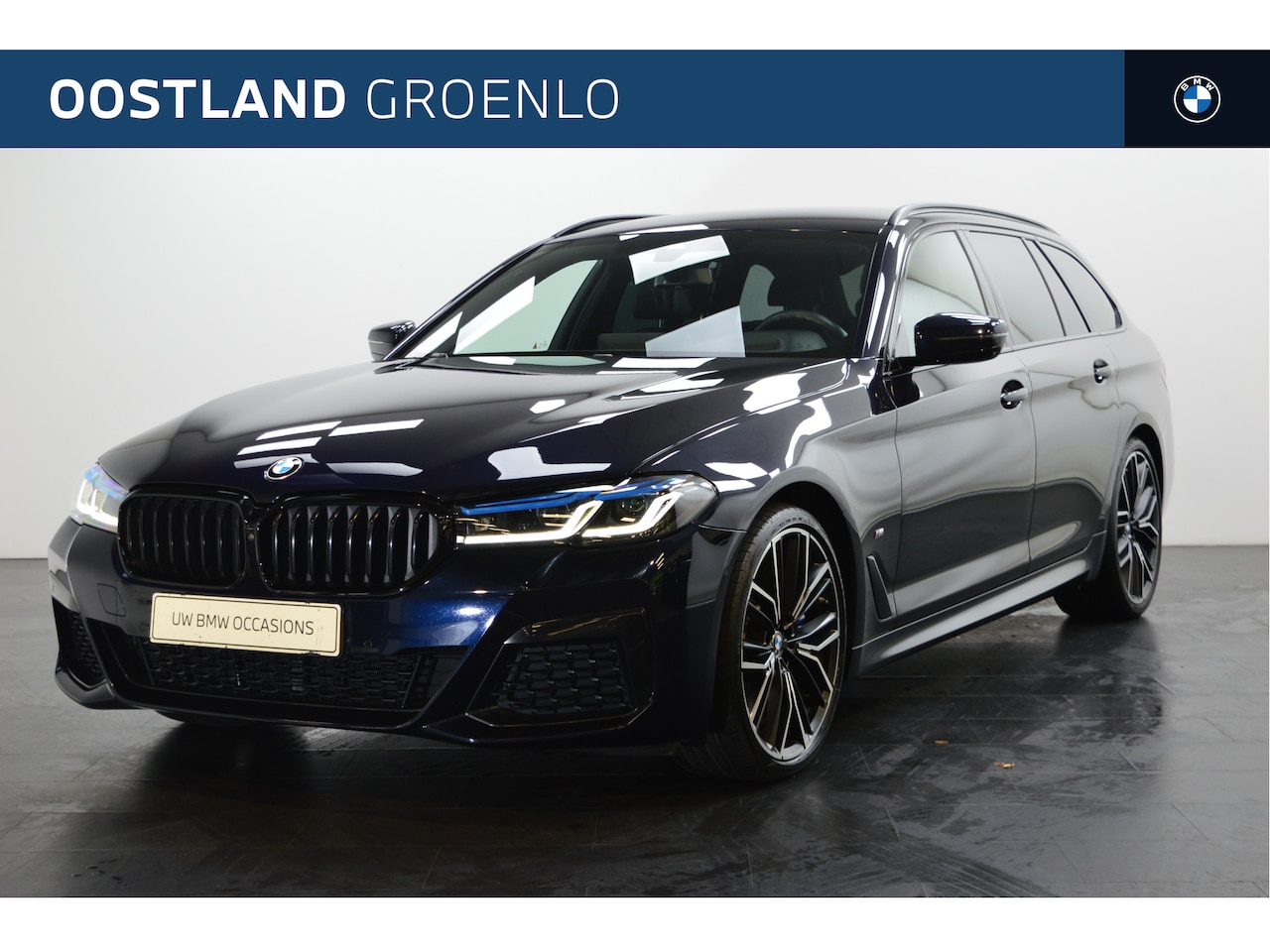 BMW 5-serie Touring - 540i xDrive High Executive M Sport Automaat / Laserlight / Comfortstoelen / Stoelverwarmin - AutoWereld.nl