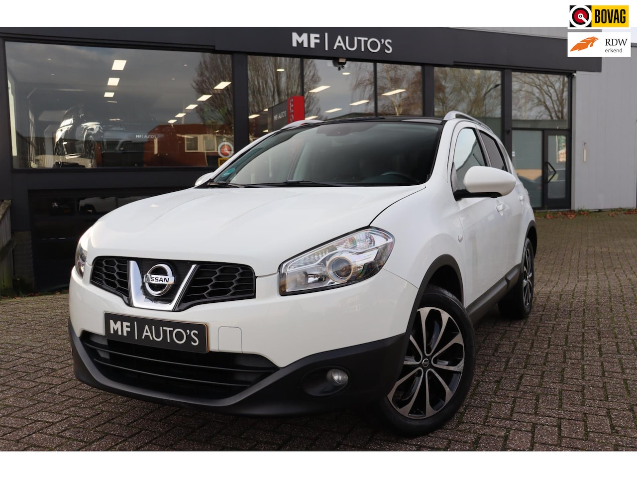 Nissan Qashqai - 1.6 Connect Edition|Pano|360 Camera|Navi|Clima|NL Auto NAP - AutoWereld.nl