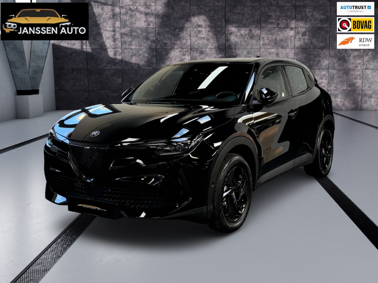 Alfa Romeo Junior - 1.2 Turbo Hybrid Ibrida | 360 Camera | DAB | Adaptive Cruise | Virtual Dash | Nieuwstaat - AutoWereld.nl