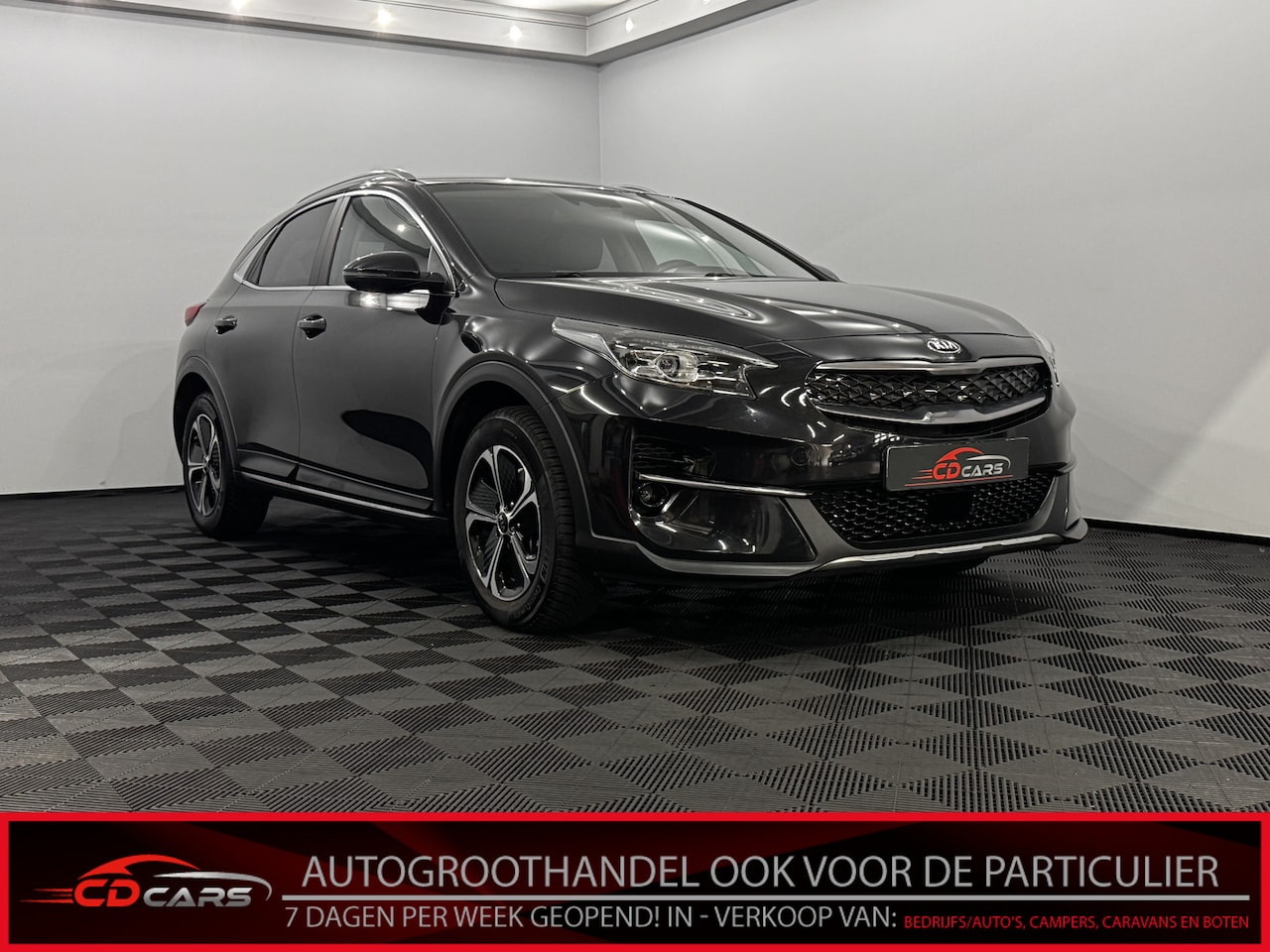 Kia XCeed - 1.6 GDi PHEV DynamicPlusLine Plug-in Half leder, Camera, Navi, Keyless start, Cruise contr - AutoWereld.nl