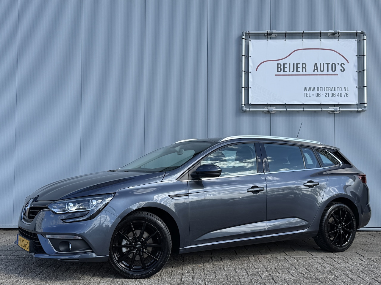 Renault Mégane Estate - 1.2 TCe Zen Carplay/17inch. - AutoWereld.nl