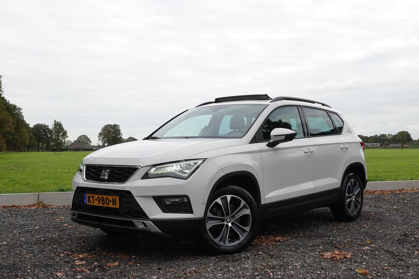 SEAT Ateca - 1.0TSI TREKHAAK PANO 360°CAMERA SFEERVERLICHTING - AutoWereld.nl