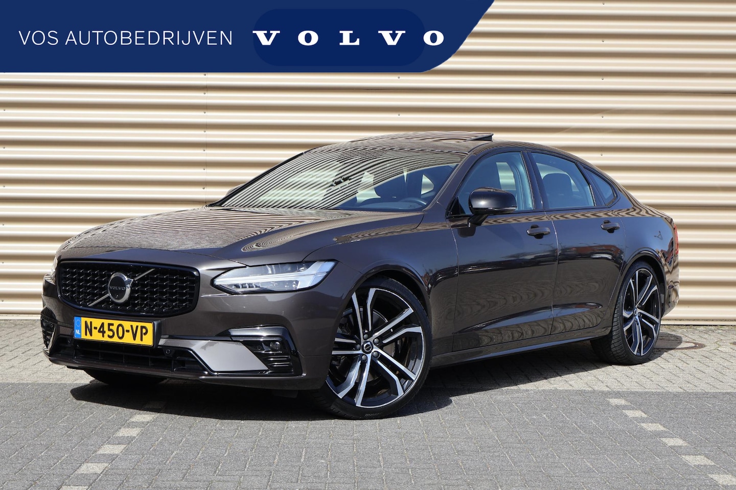 Volvo S90 - 2.0 B4 R-Design | Schuifdak | 360 camera | Pilot assist | Head- up display - AutoWereld.nl