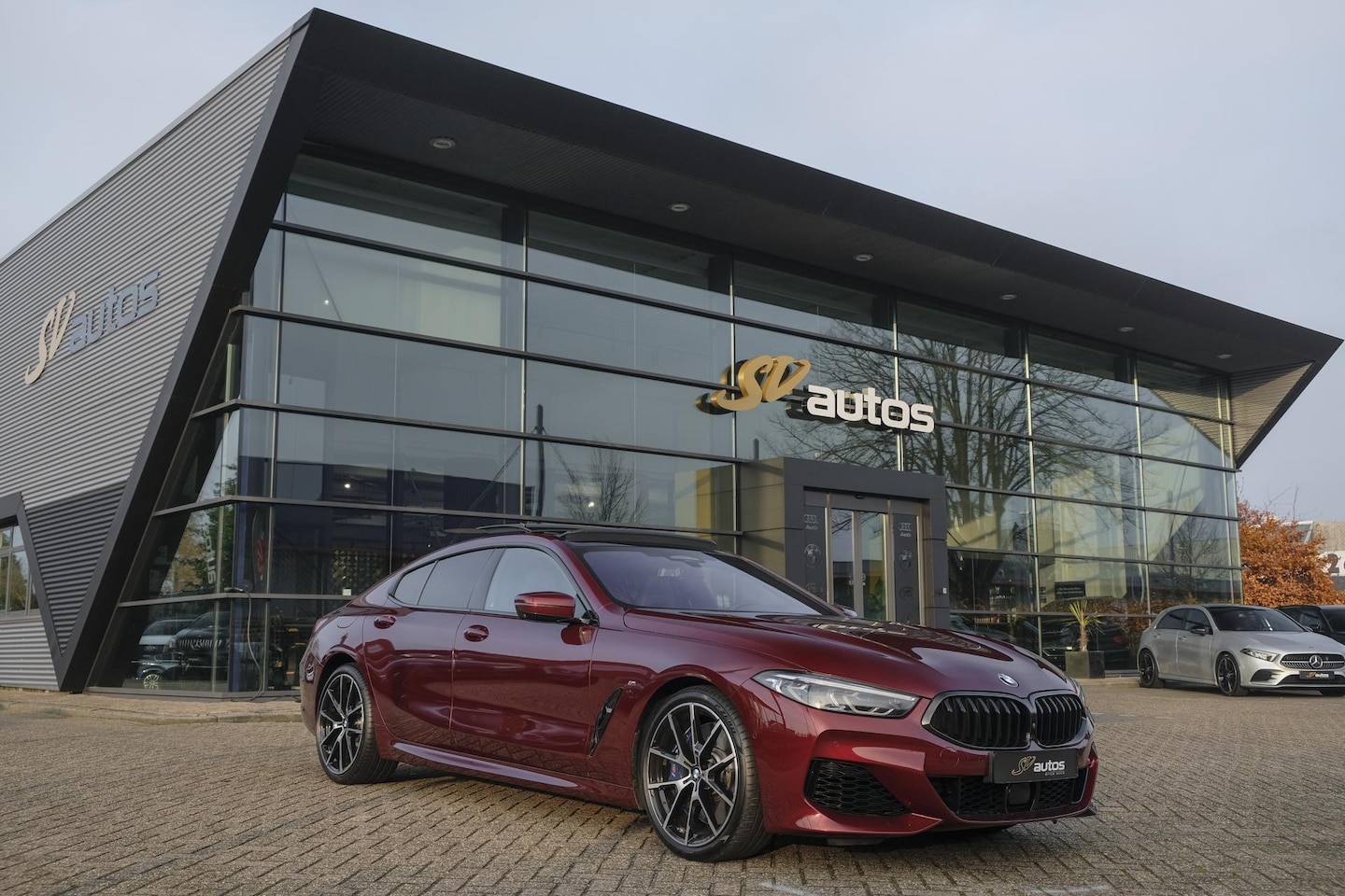 BMW 8-serie Gran Coupé - 840i 333pk M-sport xDrive Panoramadak M8 seats Bowers&Wilkins Stoelkoeling Aventurin Rot 2 - AutoWereld.nl