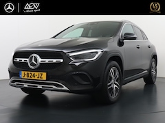Mercedes-Benz GLA-Klasse - 200 Luxury Business Solution | Panorama - Schuifdak | Memory Seats | Sfeerverlichting | Ke