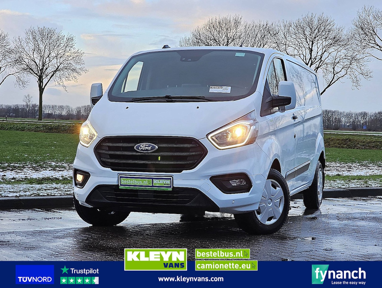 Ford Transit Custom - 2.0 L2H1 Navi Airco - AutoWereld.nl