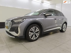 Audi Q4 e-tron - 40 Launch edition 77 kWh | SOH 92% | Panaramadak | Sonos | Headup Display | S-Line Stoelen
