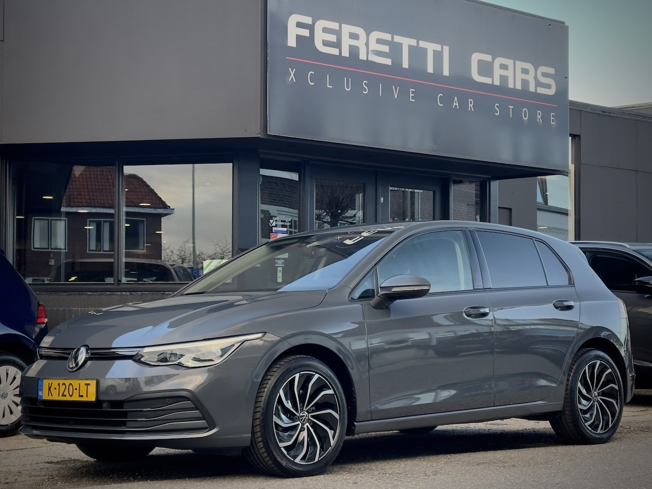 Volkswagen Golf - 1.5 TSI LIFE EDITION NAVI DIGI-DASH APPLE-CARPLAY LED LMV PDC - AutoWereld.nl