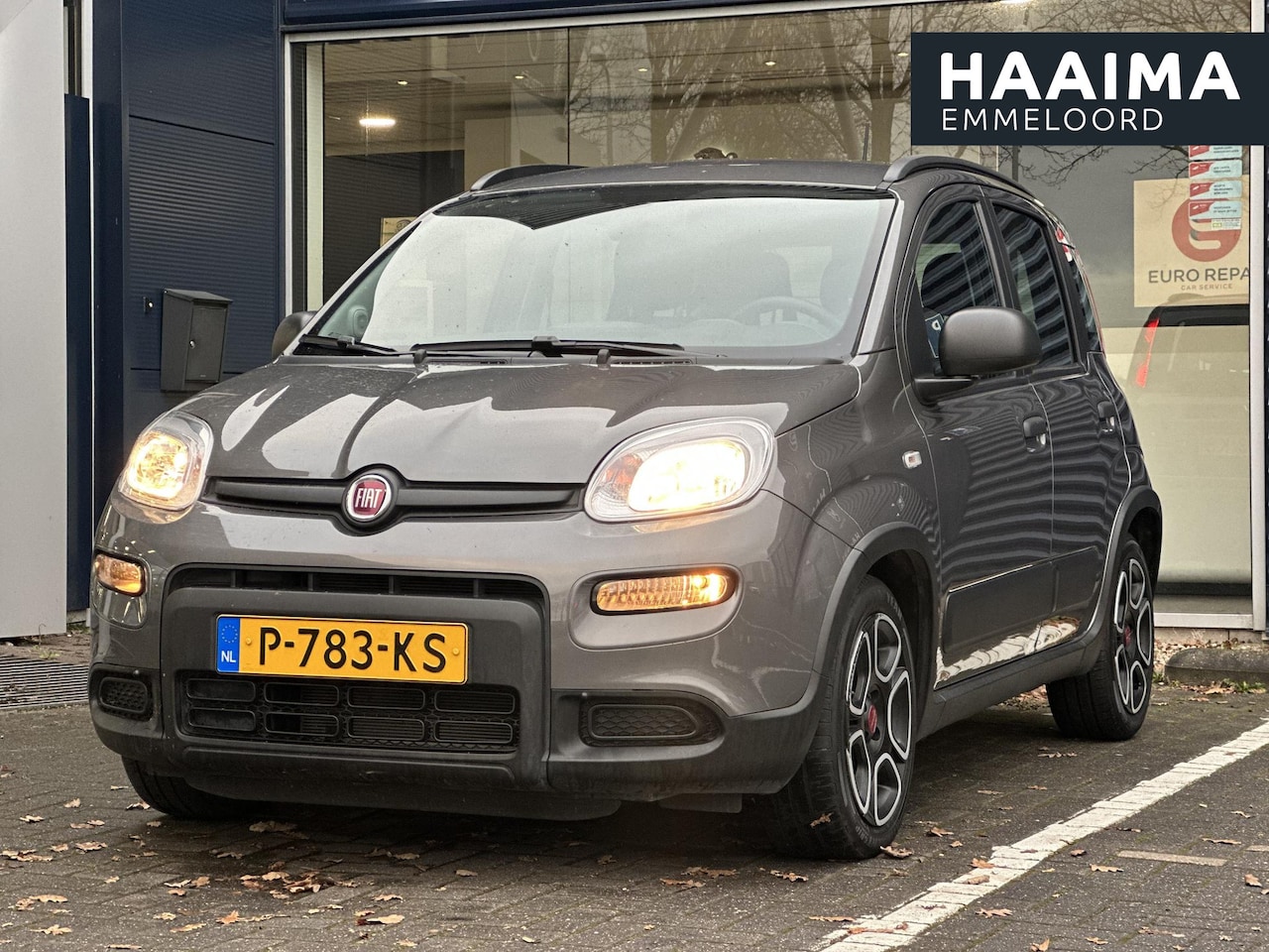 Fiat Panda - 1.0 Hybrid City Life | Navigatie via Carplay | 3 Zitplaatsen | Airco | Dakrails | Hoge ins - AutoWereld.nl