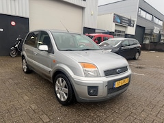Ford Fusion - 1.6-16V Futura