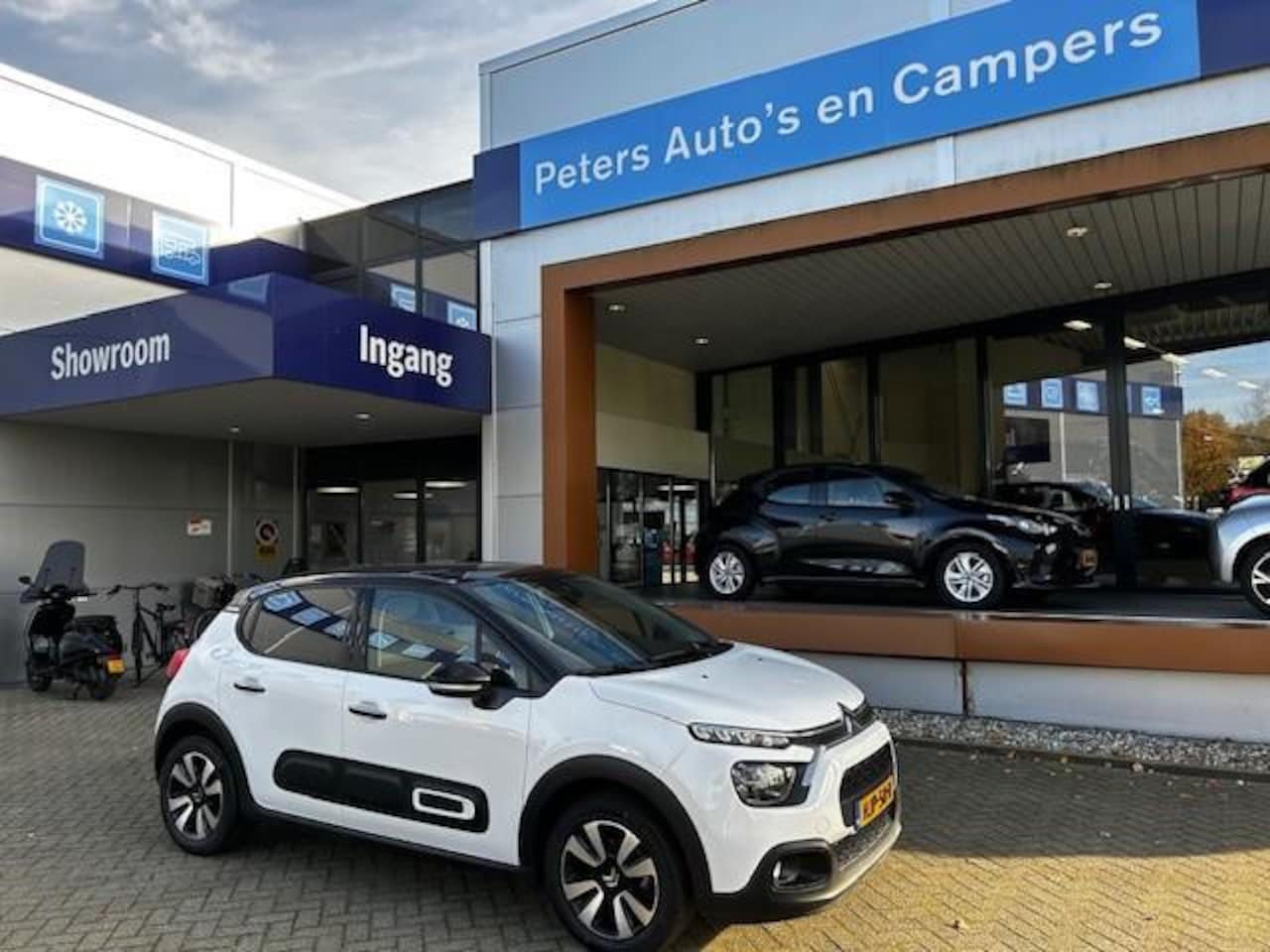 Citroën C3 - 1.2 PureTech EAT Shine 110PK| Autom.|Apple Carplay - AutoWereld.nl