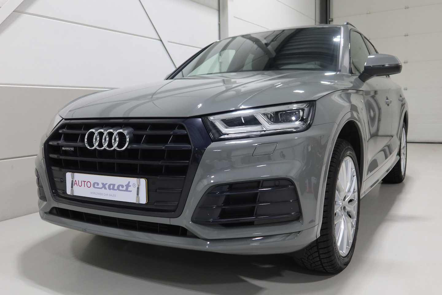 Audi Q5 - 45 TFSI quattro I S edition I Nardo Grijs I S-Line I Panoramadak - AutoWereld.nl