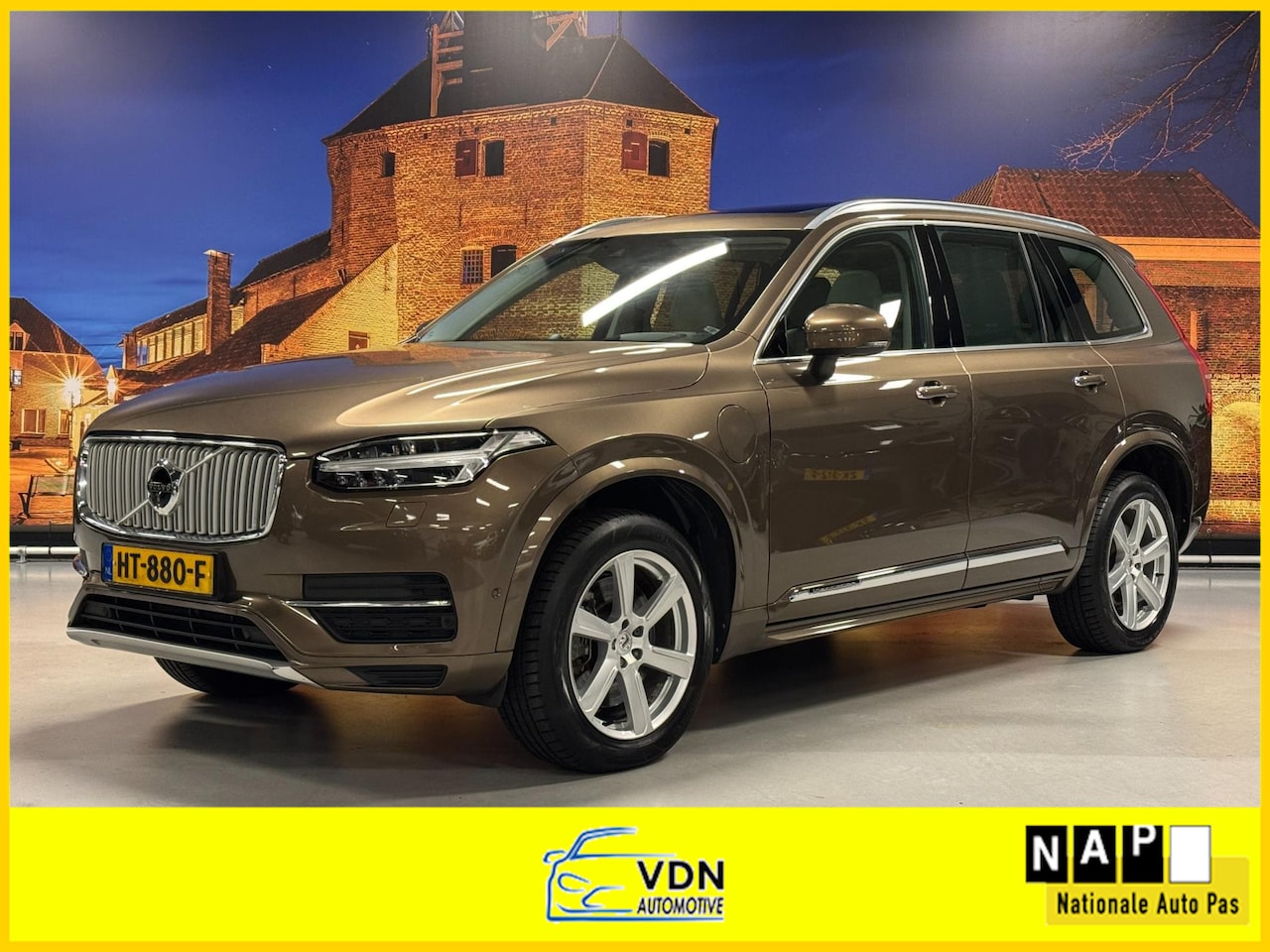 Volvo XC90 - 2.0 T8 AWD Inscription Panodak HUD Bowers&Wilkins - AutoWereld.nl
