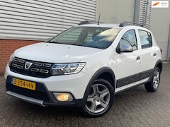 Dacia Sandero Stepway - 0.9 TCe SL Automaat Navigatie Cruisecontrol