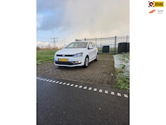 Volkswagen Polo - 1.4 TDI Comfortline Connected Series