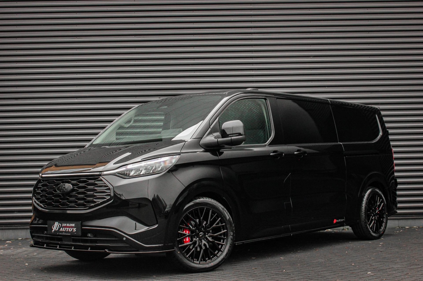 Ford Transit Custom - 340 L2H1 Limited 65 kWh 218PK / JB- EDITON / CAMERA / 328KM RANGE / APPLE CARPLAY /DRIVERS - AutoWereld.nl