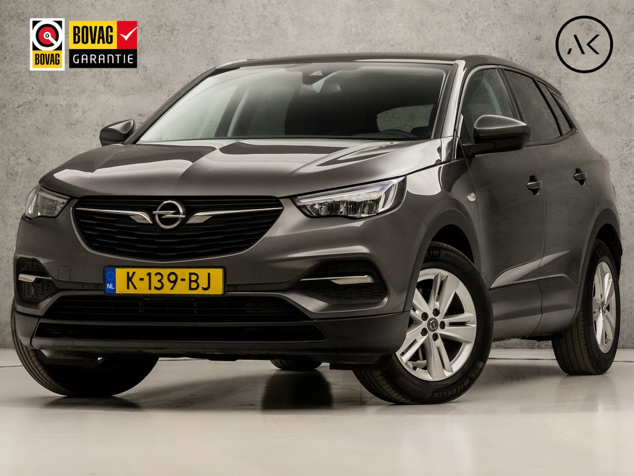 Opel Grandland X - 1.2 Sportline (APPLE CARPLAY, CAMERA, DEALER ONDERHOUDEN, NAVIGATIE, CLIMATE, CRUISE, GETI - AutoWereld.nl