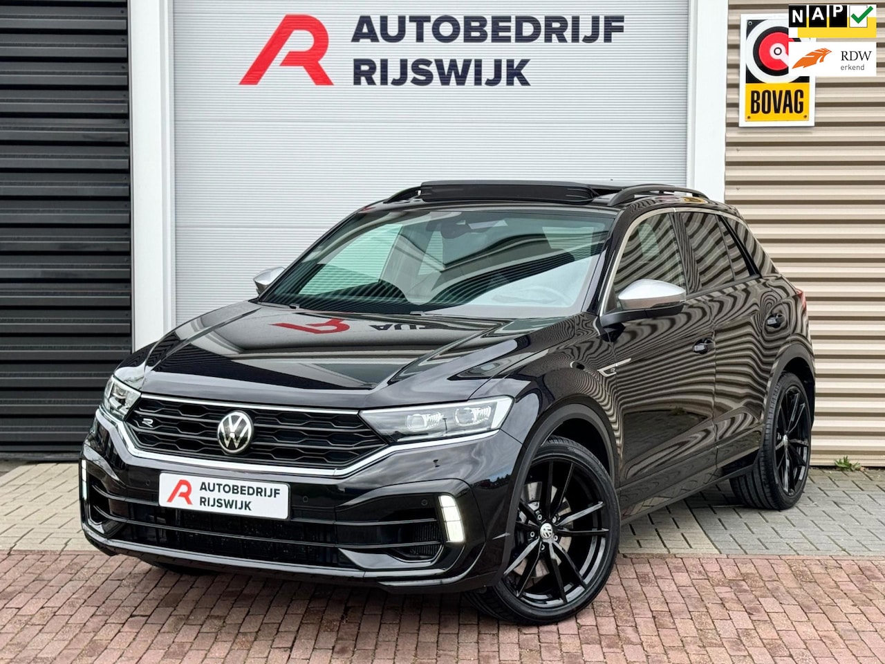 Volkswagen T-Roc - 2.0 TSI 4Motion R Pano/Akra/Camera/Blind - AutoWereld.nl