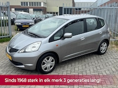 Honda Jazz - 1.2 Trend 5 deurs hoge instap 90PK NL AUTO NAP Airco l Trekhaak l MTF-stuur l Elek pakket