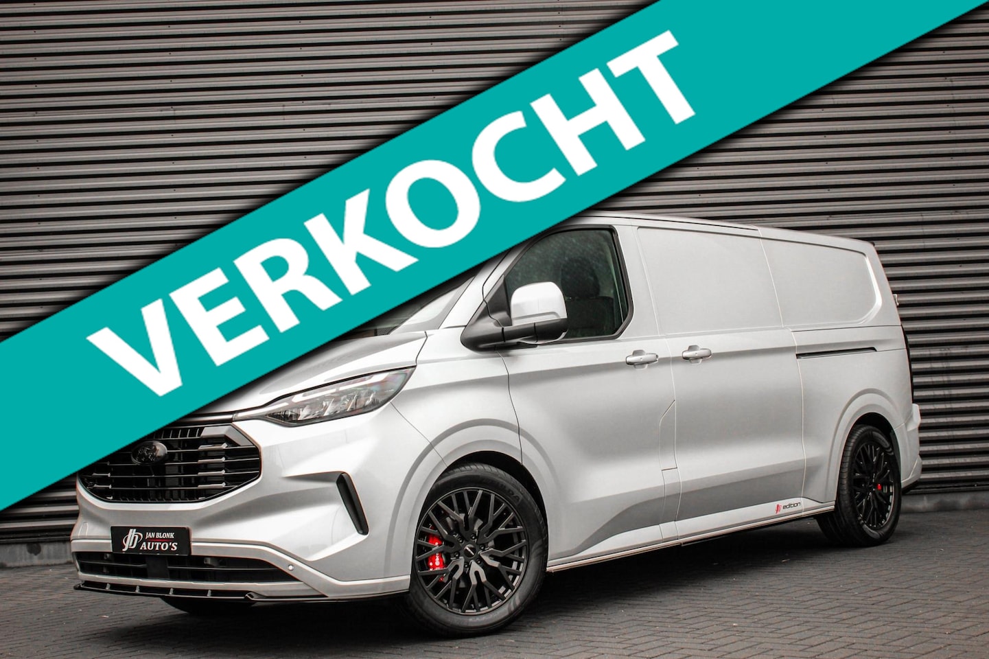 Ford Transit Custom - 320 2.0 TDCI L2H1 Limited 170PK JB- EDITION / DRIVER ASSISTANCE PACK / 3- ZITS / MY2024 / - AutoWereld.nl