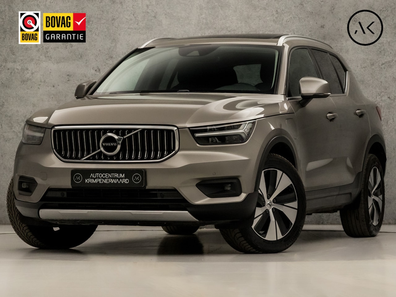 Volvo XC40 - 1.5 T5 Recharge Inscription 262Pk Automaat (PANORAMADAK, DEALER ONDERHOUDEN, KEYLESS ENTRY - AutoWereld.nl