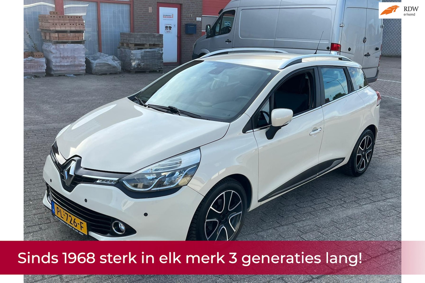 Renault Clio Estate - 0.9 TCe Dynamique 90PK! NIEUWE KETTING! Camera l Navi l Cruise l Trekhaak l Airco ECC l Ke - AutoWereld.nl