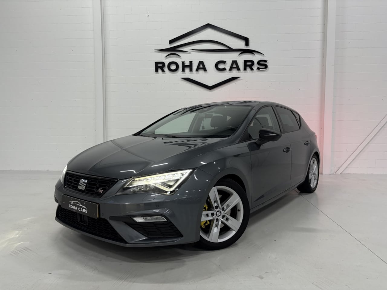 SEAT Leon - 1.8 TSI FR Connect *Apple Carplay*Automaat*Navi*Sfeer* - AutoWereld.nl