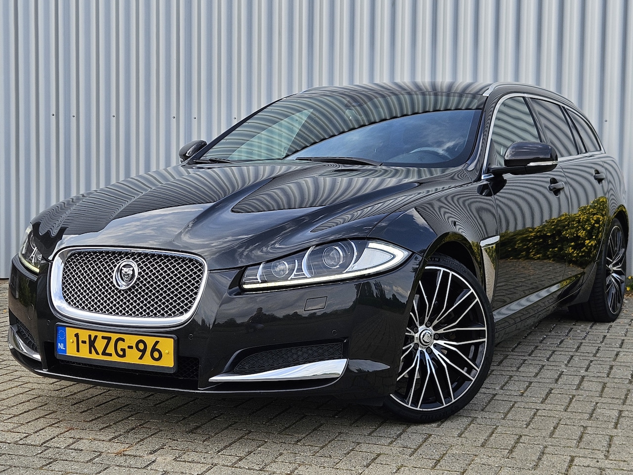 Jaguar XF Sportbrake - 2.2D S Premium Business Edition / Automaat! - AutoWereld.nl