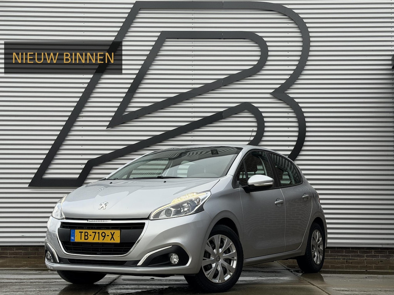 Peugeot 208 - 1.2 PureTech Blue Lion Navi,Airco,Cruise,PDC,Distributie riem v.v. in 2025,Apple Carplay,W - AutoWereld.nl
