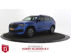 Skoda Kodiaq - 1.5 TSI Sportline Business 7p. Carplay / Trekhaak / Camera / Adpt Cruise / Led enz