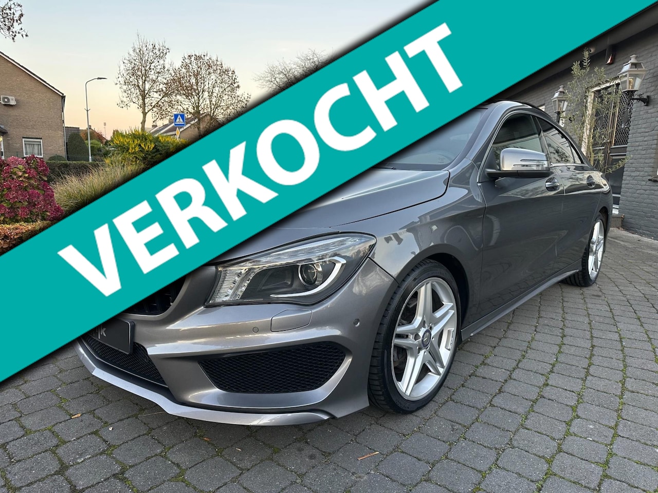 Mercedes-Benz CLA-Klasse - 200 AMG, Pano, Leder, Org NL! - AutoWereld.nl