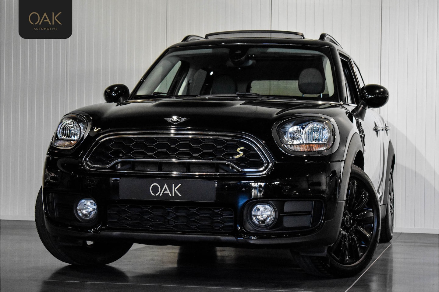 MINI Countryman - 1.5 Cooper SE Hybrid ALL4 Chili | Navigatie | Panorama | Half Leder | PDC | 18"LM | Midnig - AutoWereld.nl