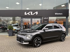 Kia Niro EV - Limited Edition 64.8 kWh Navigatie | Parkeersensoren rondom | Keyless | Adaptive Cruise Co