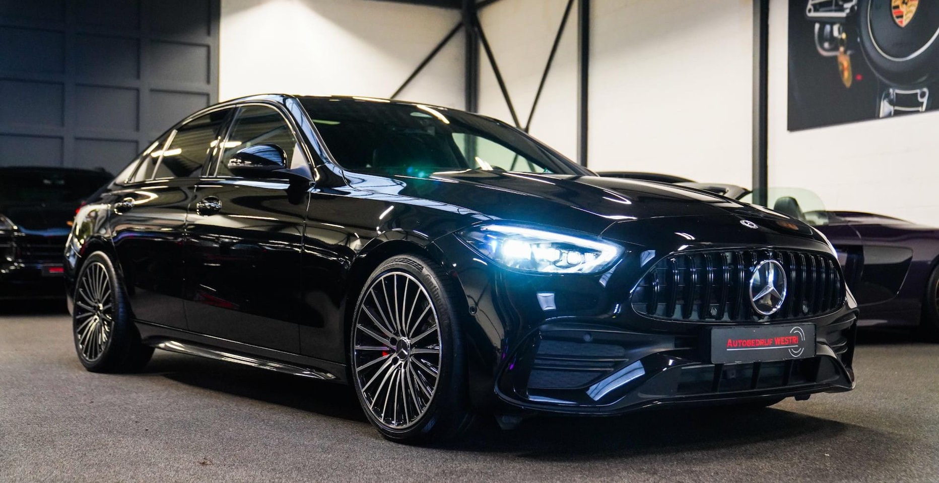 Mercedes-Benz C-klasse - 300 AMG Line | Pano | Achteruitrijcamera | Burmester - AutoWereld.nl