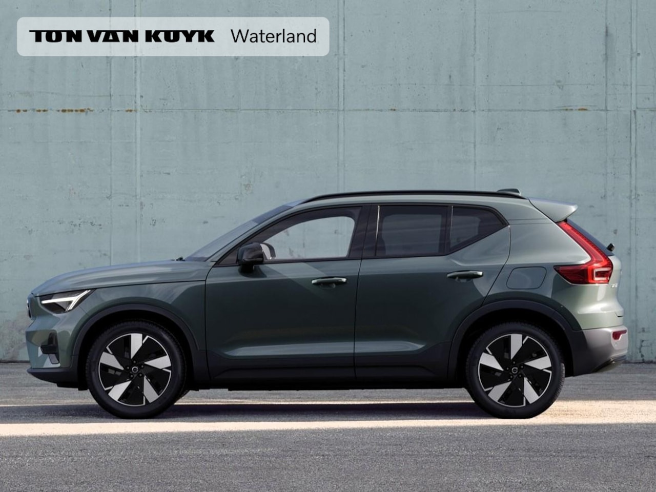 Volvo EX40 - Single Motor Extended Range Plus Uit voorraad leverbaar / 17% bijtelling 2025 / Panoramada - AutoWereld.nl