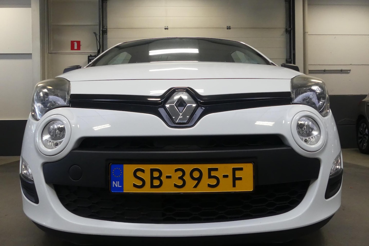 Renault Twingo - 1.2 16V Authentique CRUISE, AIRCO, ELEKT. RAMEN, BLUETOOTH, 123.801KM - AutoWereld.nl