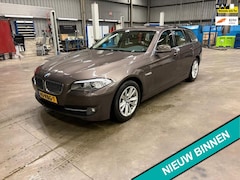 BMW 5-serie Touring - 523i High Exe Aut. 6-Cilinder Leder Navi Xenon