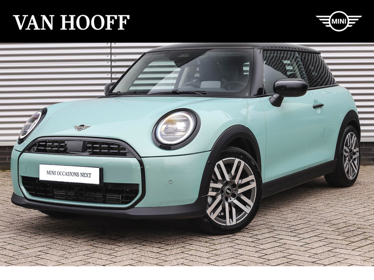 MINI Cooper - Hatchback C Automaat / Classic / Pakket M / 17 inch Parallel Spoke 2-tone - AutoWereld.nl