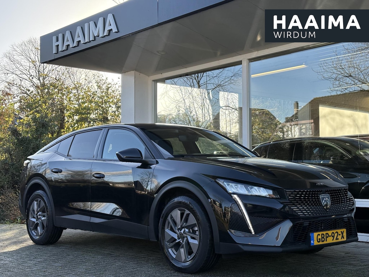 Peugeot 408 - 1.2 Hybrid 136 e-DCS6 Allure | Keyless Entry | Achteruitrijcamera | Navigatie | LED koplam - AutoWereld.nl