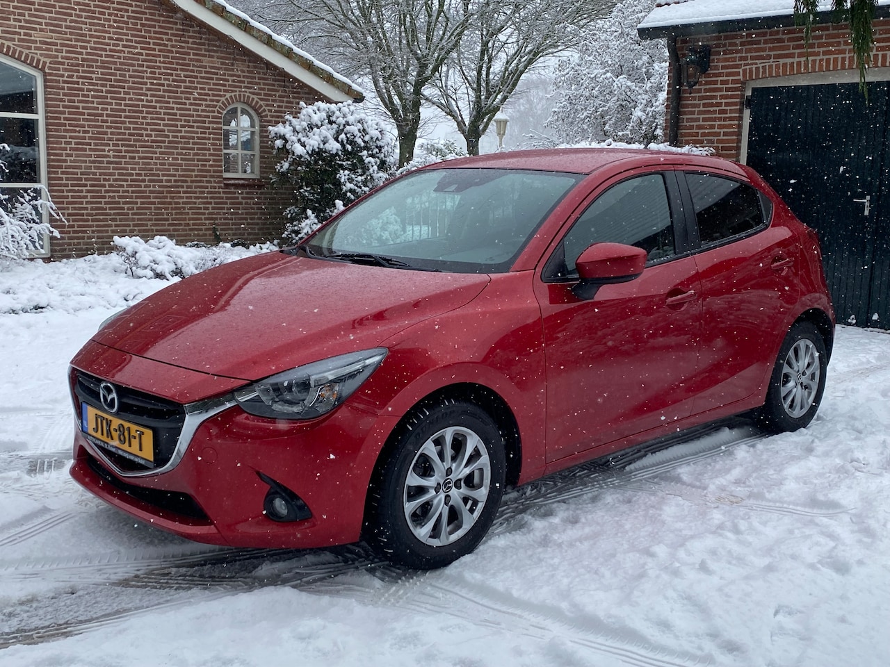 Mazda 2 - 1.5 Skyactiv-G TS+ LED VERLICHTING, NAVIGATIE EN VEEL MEER LUXE - AutoWereld.nl