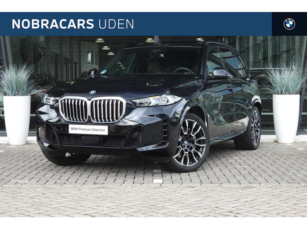 BMW X5 - xDrive50e High Executive M Sport Automaat / Panoramadak / Trekhaak / Soft-Close / Sportsto - AutoWereld.nl