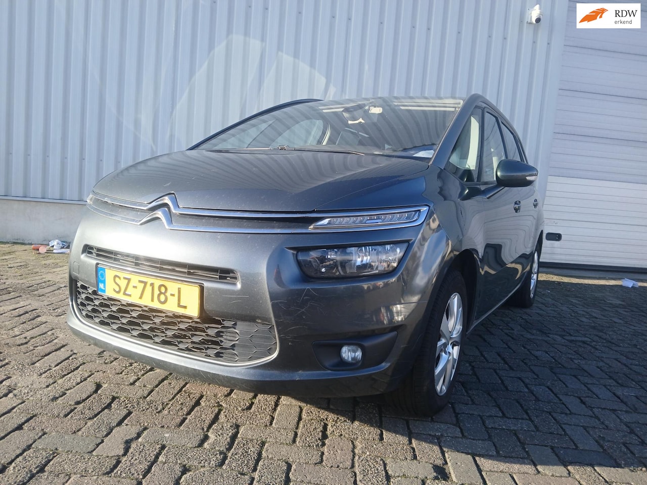 Citroën Grand C4 Picasso - 1.6 e-HDi Intensive - Bak Defect - Koppakking Defect - AutoWereld.nl