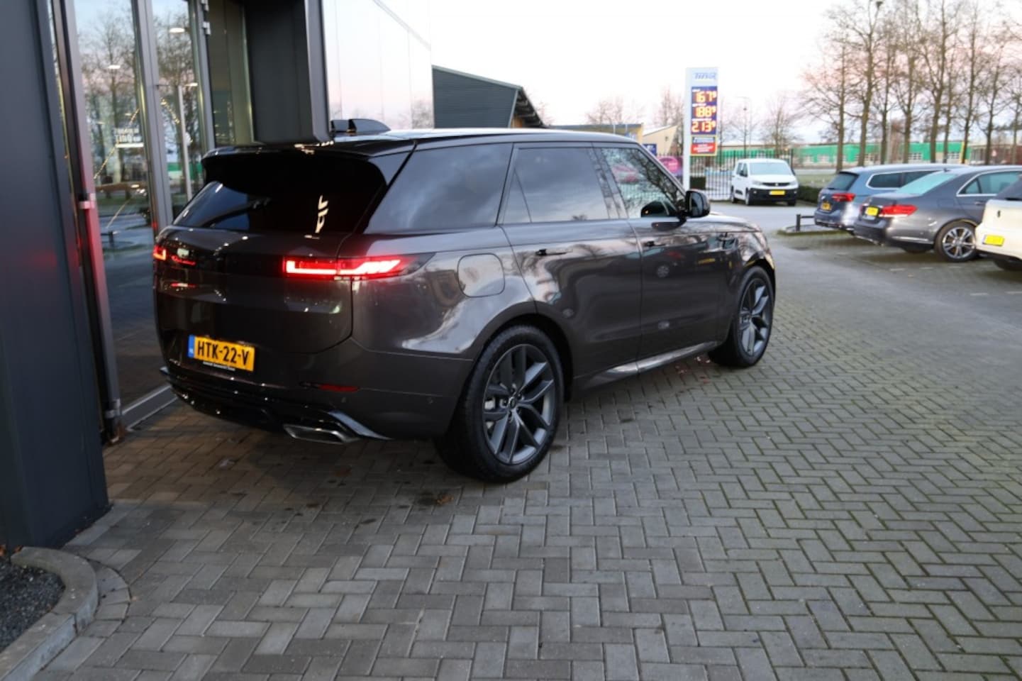 Land Rover Range Rover Sport - P460E HSE*DYNAMIC*PANO*BLACKPACK*NL-AUTO*HUD*TREKHAAK - AutoWereld.nl