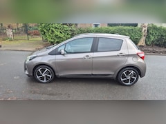 Toyota Yaris - 1.5 HYbrid Aspiration camera*ecc*automaat*cruisecontrol