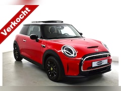 MINI Mini-Electric - Cooper SE PANO Classic, Facelift m'22 schuifdak, Apple Carplay, Stoelverwarm, cruise c, bl