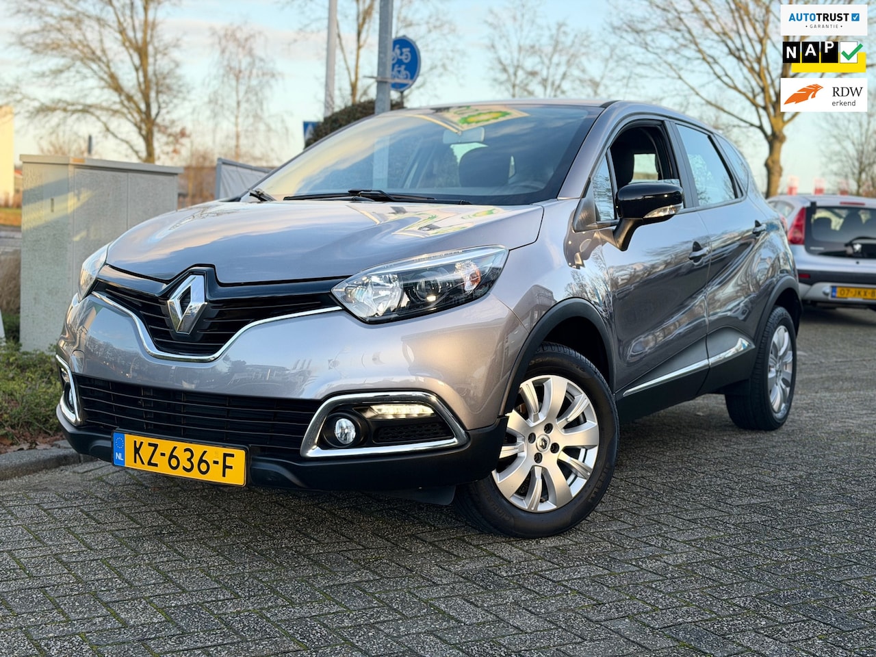 Renault Captur - 0.9 TCe Expression 63.000 nap - AutoWereld.nl
