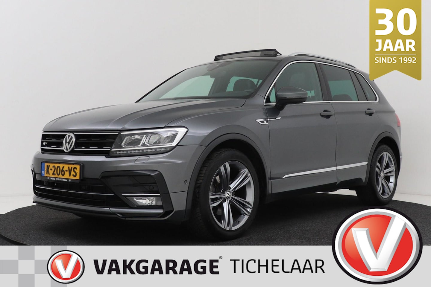 Volkswagen Tiguan - 1.5 TSI ACT Highline Business R-Line | Panoramadak | CarPlay | Digital Cockpit | Navigatie - AutoWereld.nl
